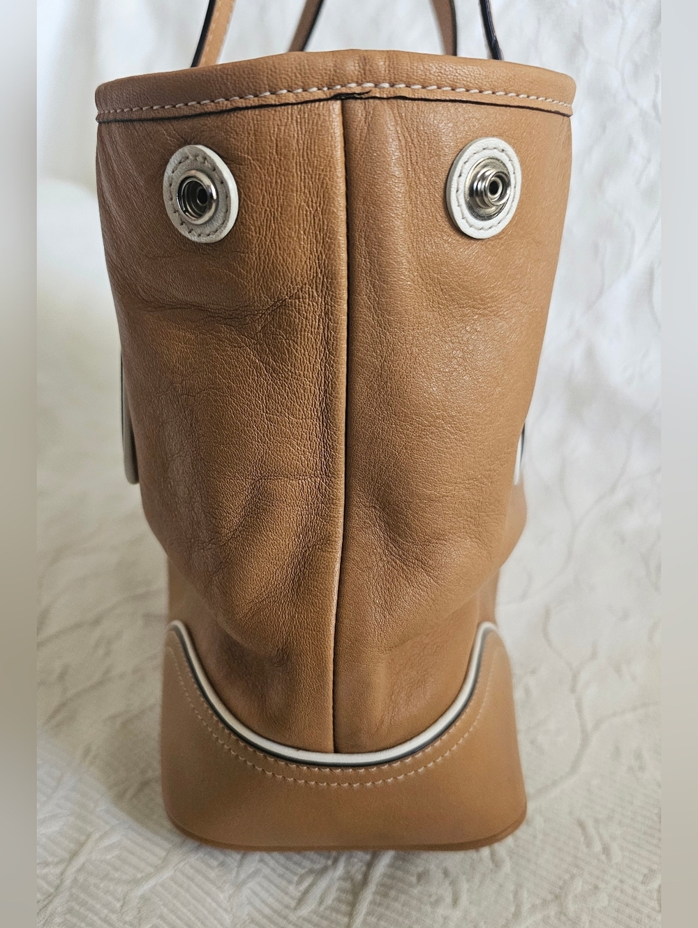 Vintage Coach Hamptons Small Carryall Satchel 9605 (Tan/White Trim) - Picture 6 of 16